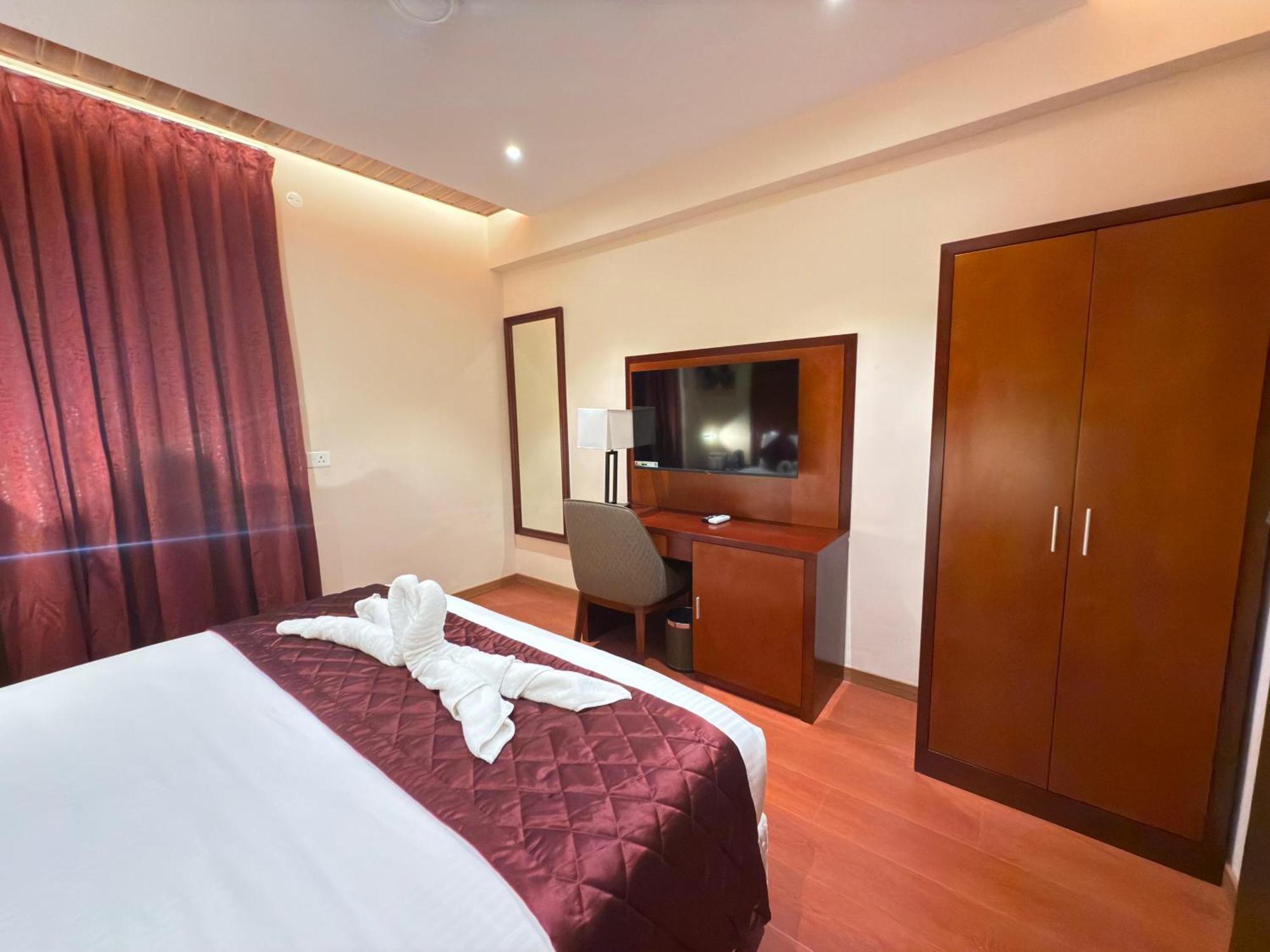 Park Avenue Hotel & Apartments Trichy Tiruchirappalli エクステリア 写真